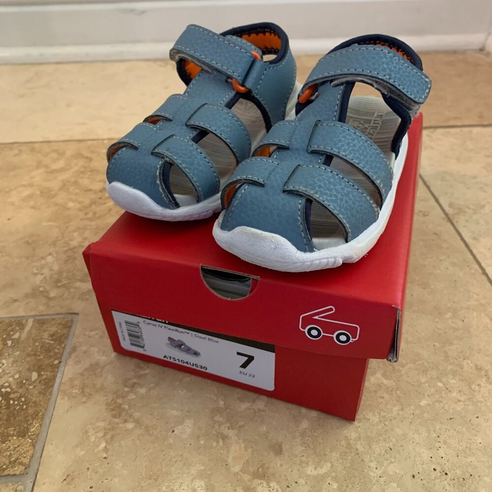 See Kai Run Cyrus IV Boys FlexiRun Steel Blue Kids Sandals size 7